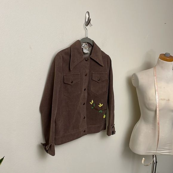 VINTAGE 1960s women's brown jacket with hand beaded golden eagle design size 8 - Picture 4 of 16